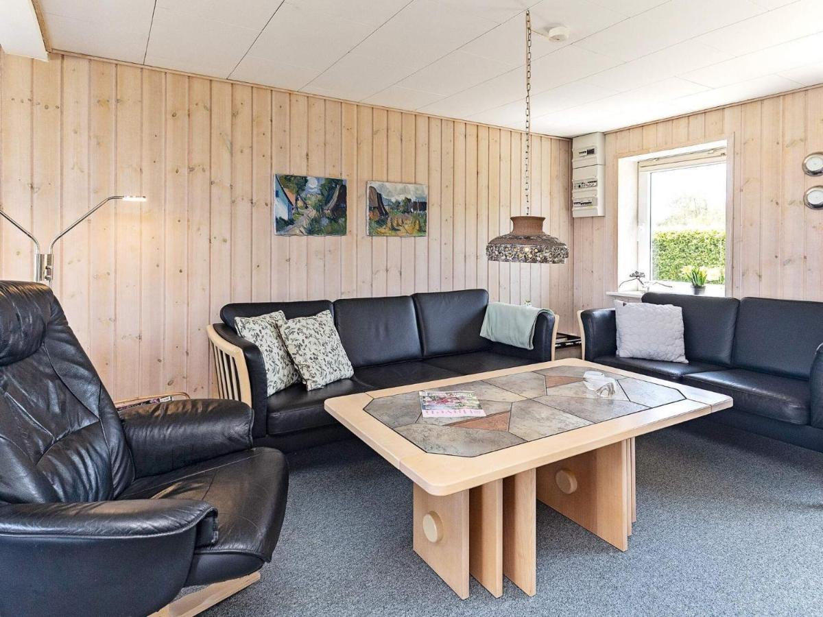 10 Person Holiday Home In Vinderup Exterior photo